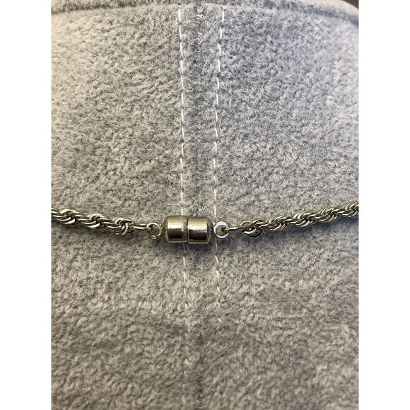 Silver diamond cut rope chain necklace braided twisted magnetic clasp 24" - Picture 4 of 6